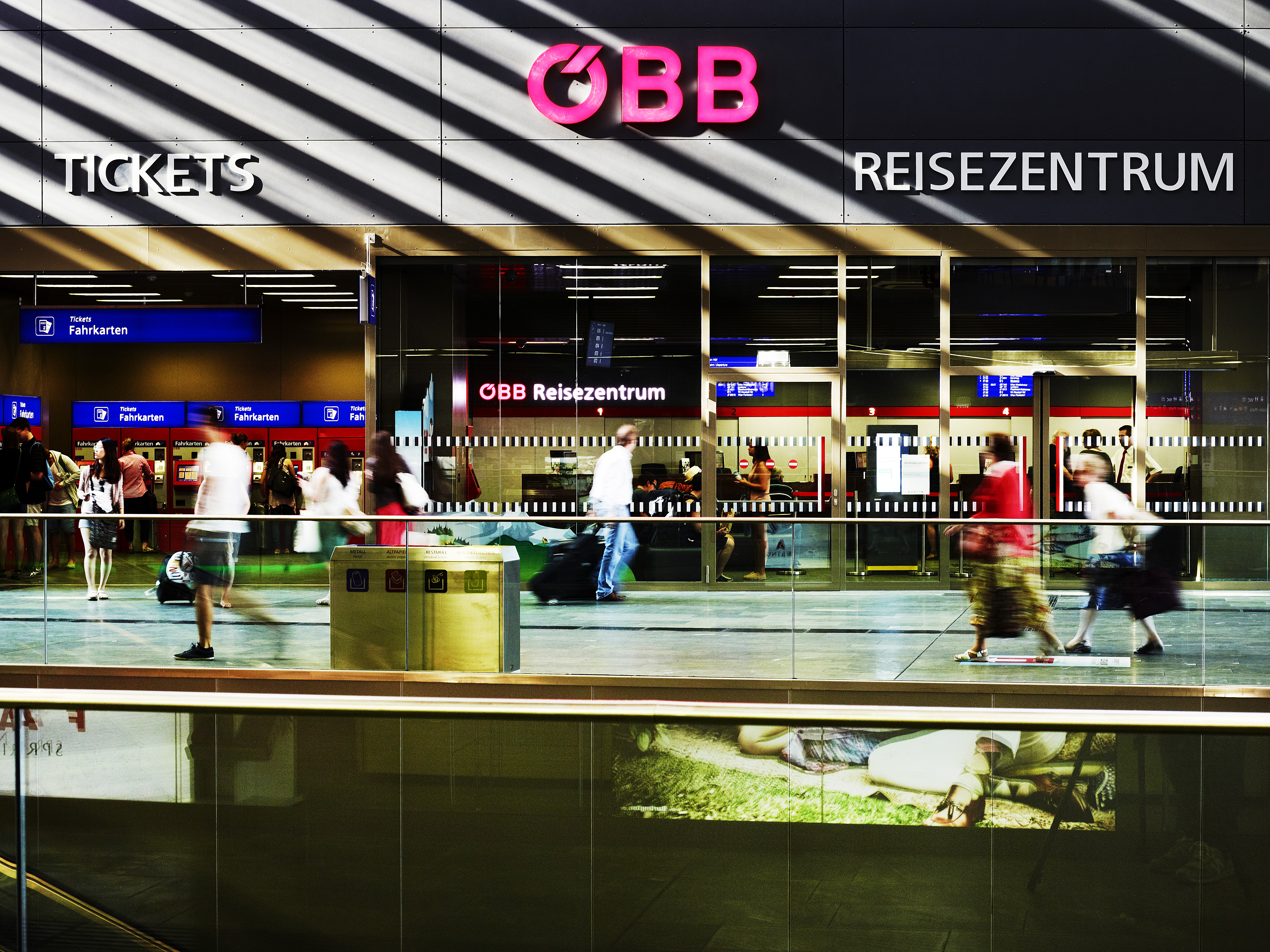 Hauptbahnhof Wien, Reisezentrum der ÖBB